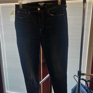 Denizen by Levi high waisted skinny jeans